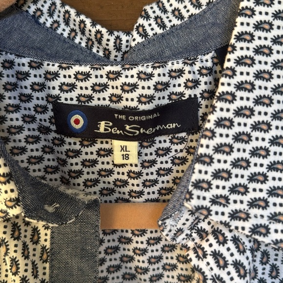 NWT Ben Sherman Boys Blue and White Casual Button Down Shirt size 18 - Picture 2 of 6